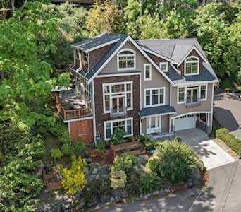 13733 42nd Ave NE Seattle, WA 98125