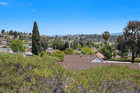 2553 Granada Circle Spring Valley, CA 91977
