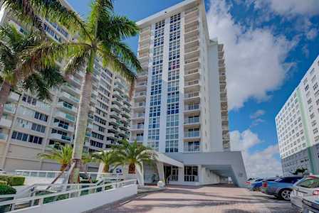 1228 West Ave #704 Miami Beach, FL 33139