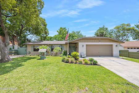 1672 Paradise Lane Daytona Beach, FL 32119
