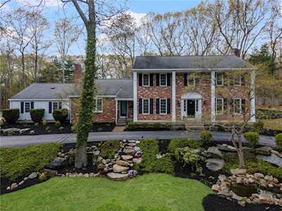 200 Tamarack Dr East Greenwich, RI 02818