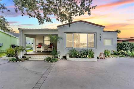15804 Redington Dr Redington Beach, FL 33708