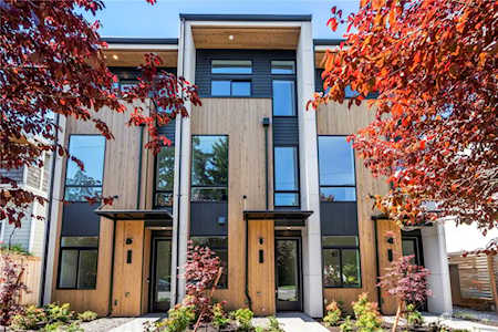 4109 C 42nd Ave SW Seattle, WA 98116
