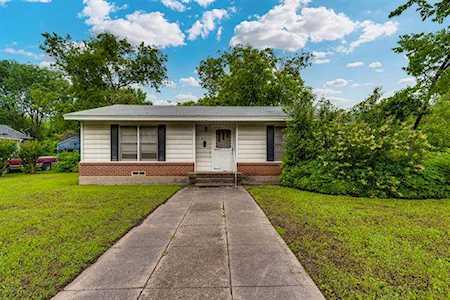 217 University Avenue Waxahachie, TX 75165