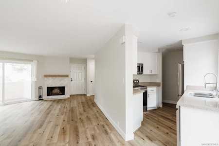 8451 Via Mallorca #33 La Jolla, CA 92037