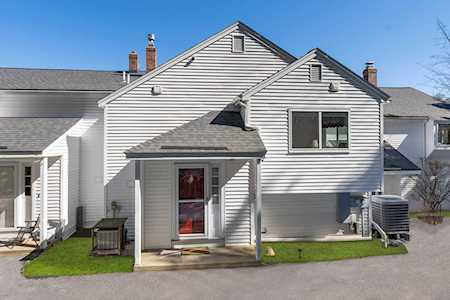 135 Amherst St #17 Amherst, NH 03031