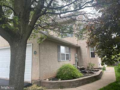 221 Parkview Dr Souderton, PA 18964