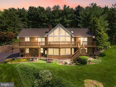 11509 Crystal Falls Dr Smithsburg, MD 21783