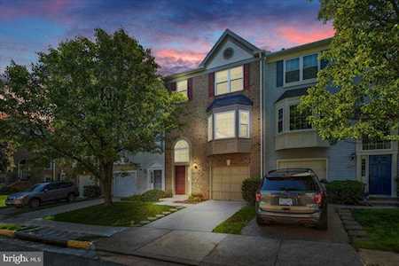 6005 Lands End Ln Alexandria, VA 22315