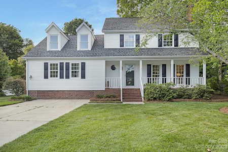 13633 Strathaven Dr Matthews, NC 28105