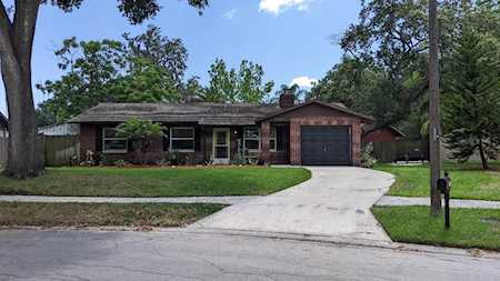 1221 Oakhill St Seffner, FL 33584