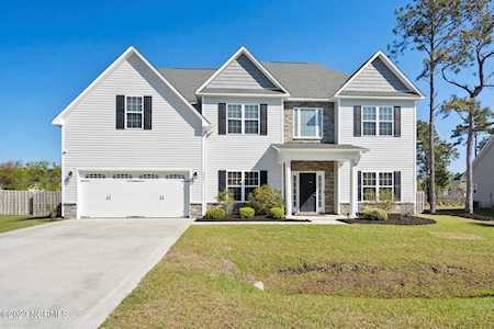 935 Needlerush Road Sneads Ferry, NC 28460