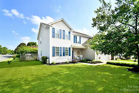9419 Scotland Hall Ct Charlotte, NC 28277