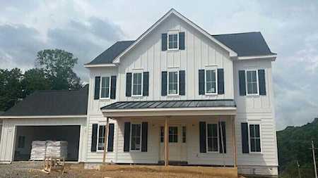 1005 SW Claremont Roanoke, VA 24014