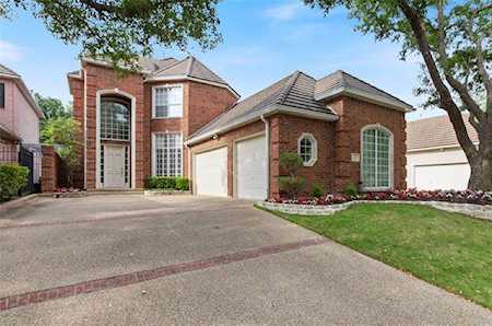 2 Woodcreek Lane Frisco, TX 75034