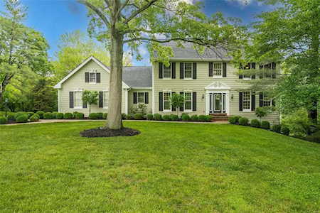 2120 Kehrs Ridge Dr Chesterfield, MO 63005