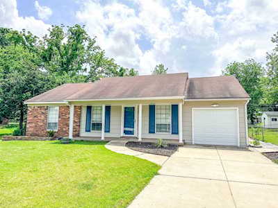 4903 Hallbrook St Millington, TN 38053