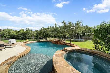 240 Oak Hill DR Liberty Hill, TX 78642