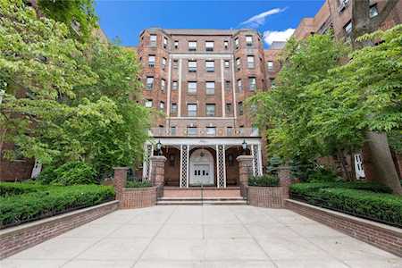 84-51 Beverly Road #4M Kew Gardens, NY 11415