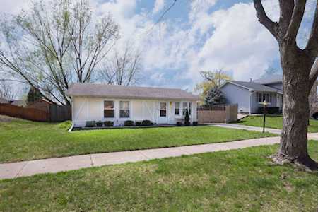 819 Tamms Ln Bolingbrook, IL 60440