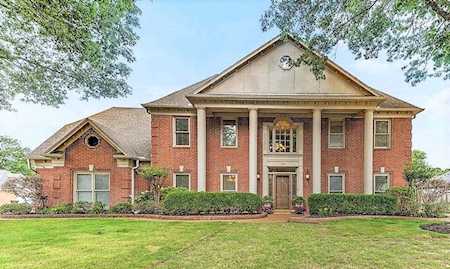 520 Hughes Rd Collierville, TN 38017