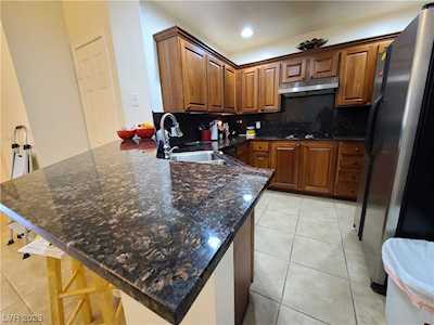 43 E Agate Ave #406 Las Vegas, NV 89123