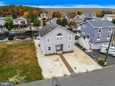 73 Fairway Dr Tuckerton, NJ 08087