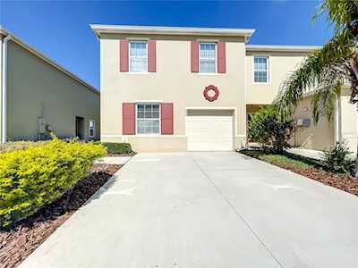 240 Arbor Lakes Dr Davenport, FL 33896