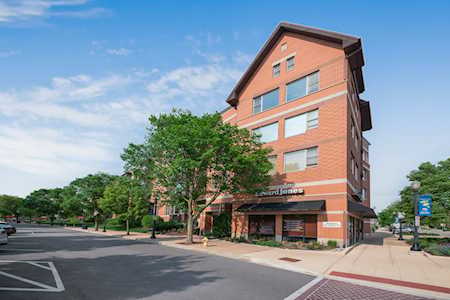 930 Curtiss St #104 Downers Grove, IL 60515