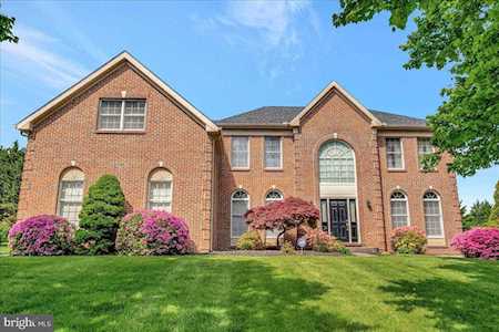 21 E Periwinkle Ln Newark, DE 19711