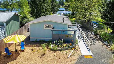 1528 154th St NW Marysville, WA 98271