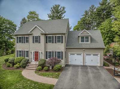 15 Riverside Ave Bedford, MA 01730