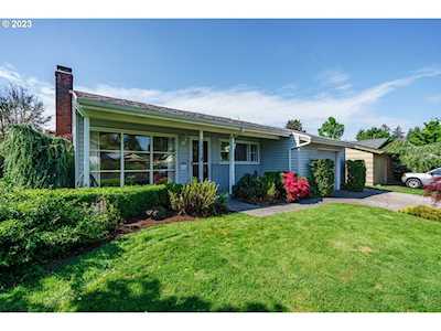 7838 SE Harrison ST Portland, OR 97215