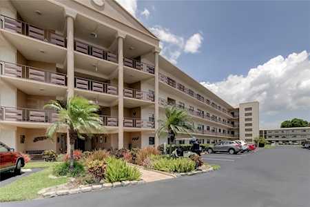 7975 58th Ave N #108 St. Petersburg, FL 33709