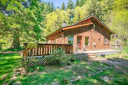 2038 Abernathy Creek Rd Longview, WA 98632