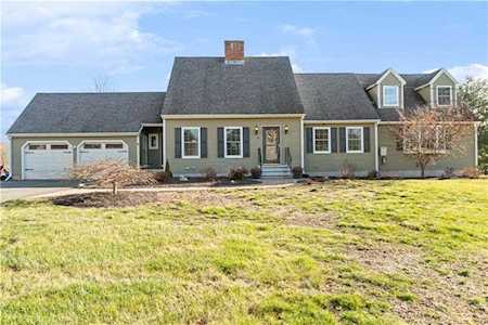 44 Pond Hill Rd North Haven, CT 06473