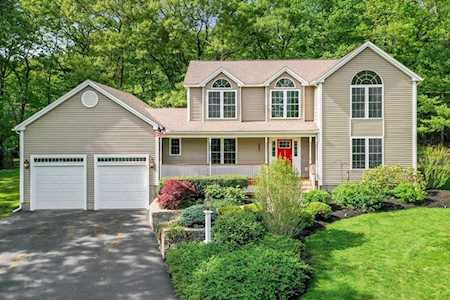 210 Rocky Rd Northbridge, MA 01588