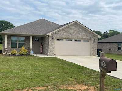 67 Robinson Lane Somerville, AL 35670