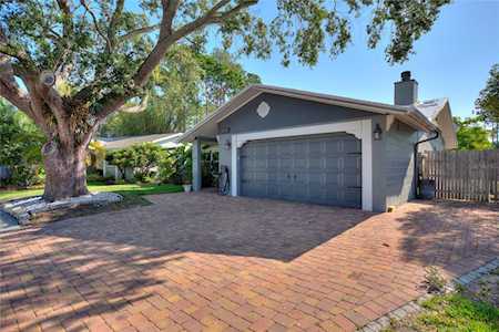 4805 Cypress Tree Dr Tampa, FL 33624