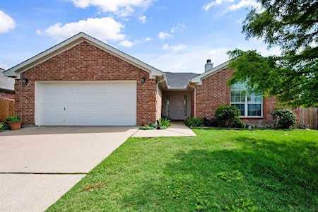 536 Marybeth Drive Burleson, TX 76028