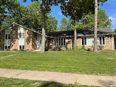 6606 N Post Oak Rd Peoria, IL 61615