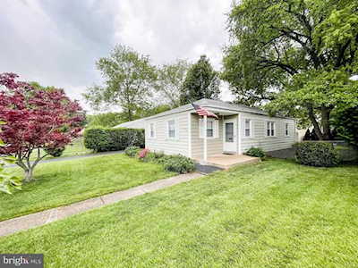 313 Bassett Ave New Castle, DE 19720