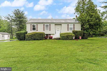 690 W Avondale New London Rd West Grove, PA 19390