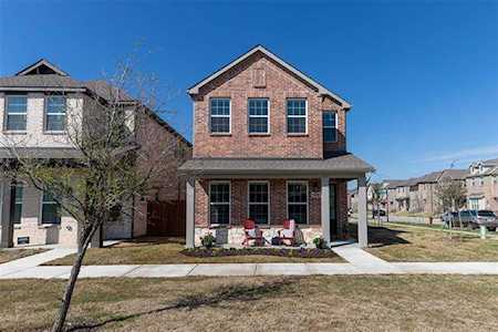 6208 Queens Path North Richland Hills, TX 76180