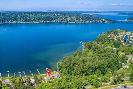 4445 Lake Washington Blvd SE Bellevue, WA 98006