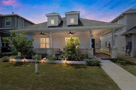 208 Bent Creek DR Hutto, TX 78634