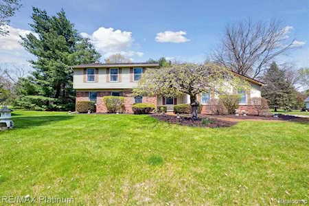 11603 Burgoyne Dr Brighton Twp, MI 48114