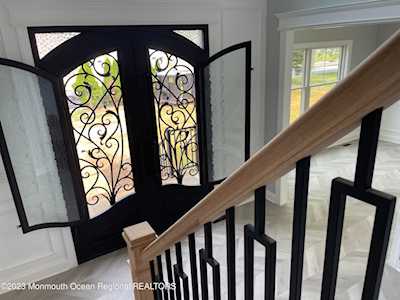 182 Dutch Lane Rd Freehold, NJ 07728