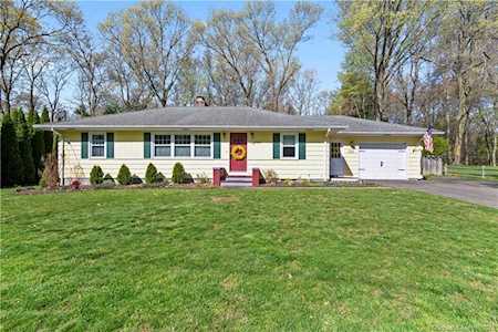 18 Alexander Dr Meriden, CT 06450