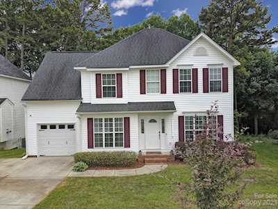 1463 Hollythorne Dr Rock Hill, SC 29732